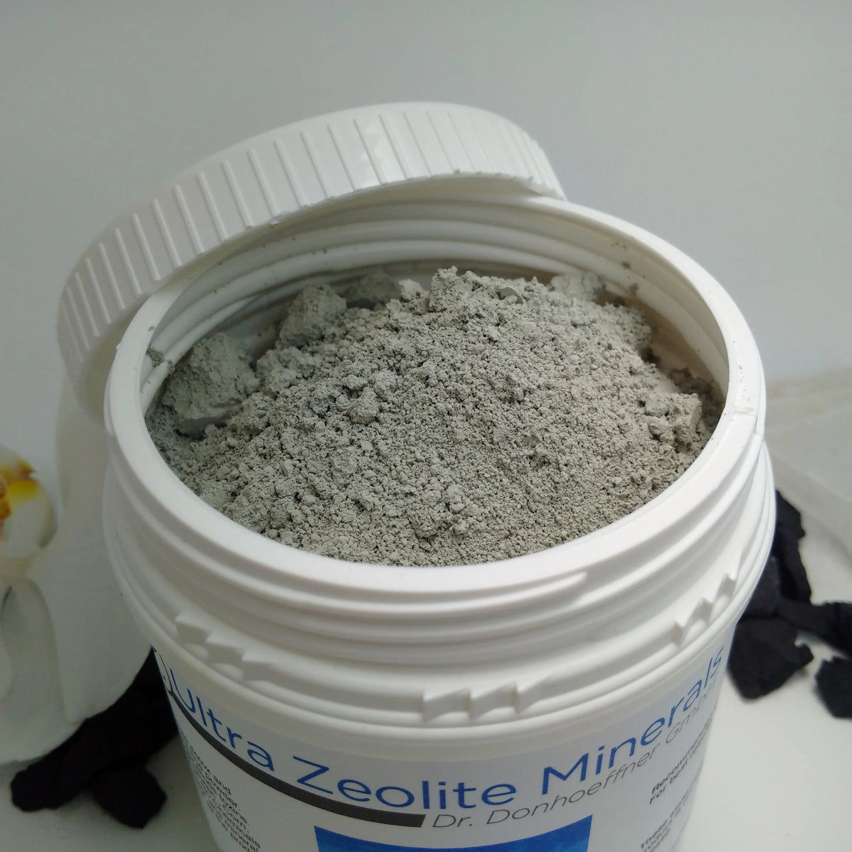Zeolite Minerals N735522
