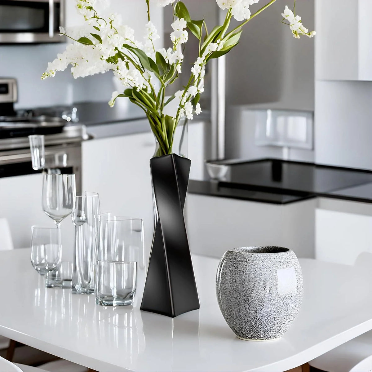 Black Ceramic Vase B86123