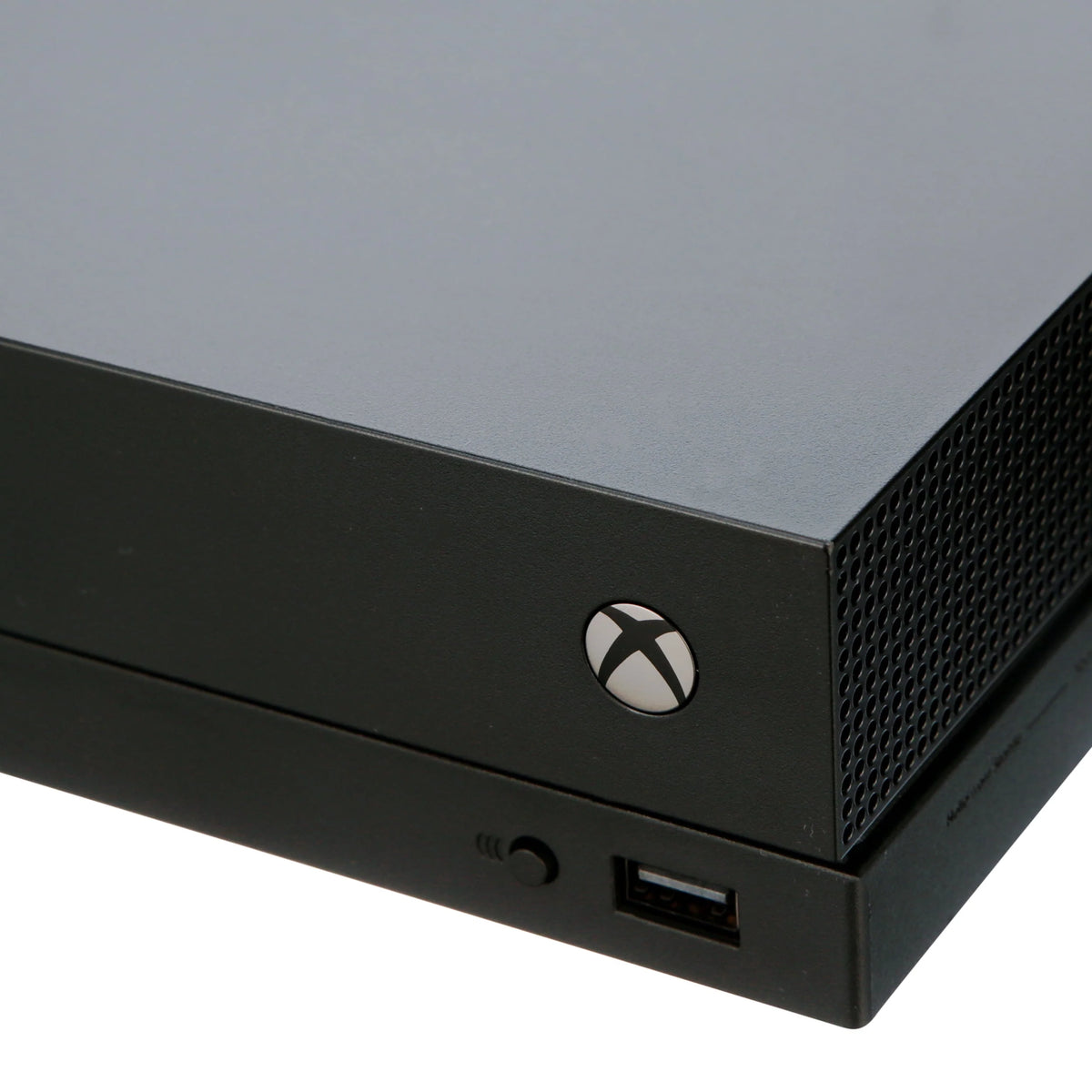 Refurbished 1TB 4K Ultra HD Gaming Console in Black T360