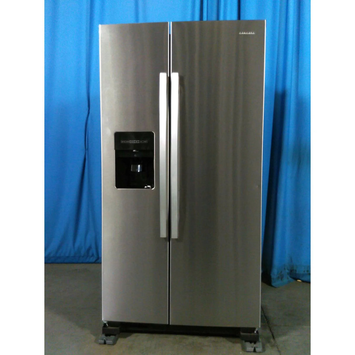 36-inch Side-by-Side Refrigerator with Ice and Water Dispenser K4702