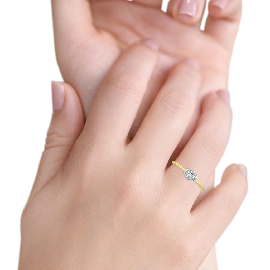 Oval Diamond Halo Ring 14K Yellow Gold 0.15ct O4039