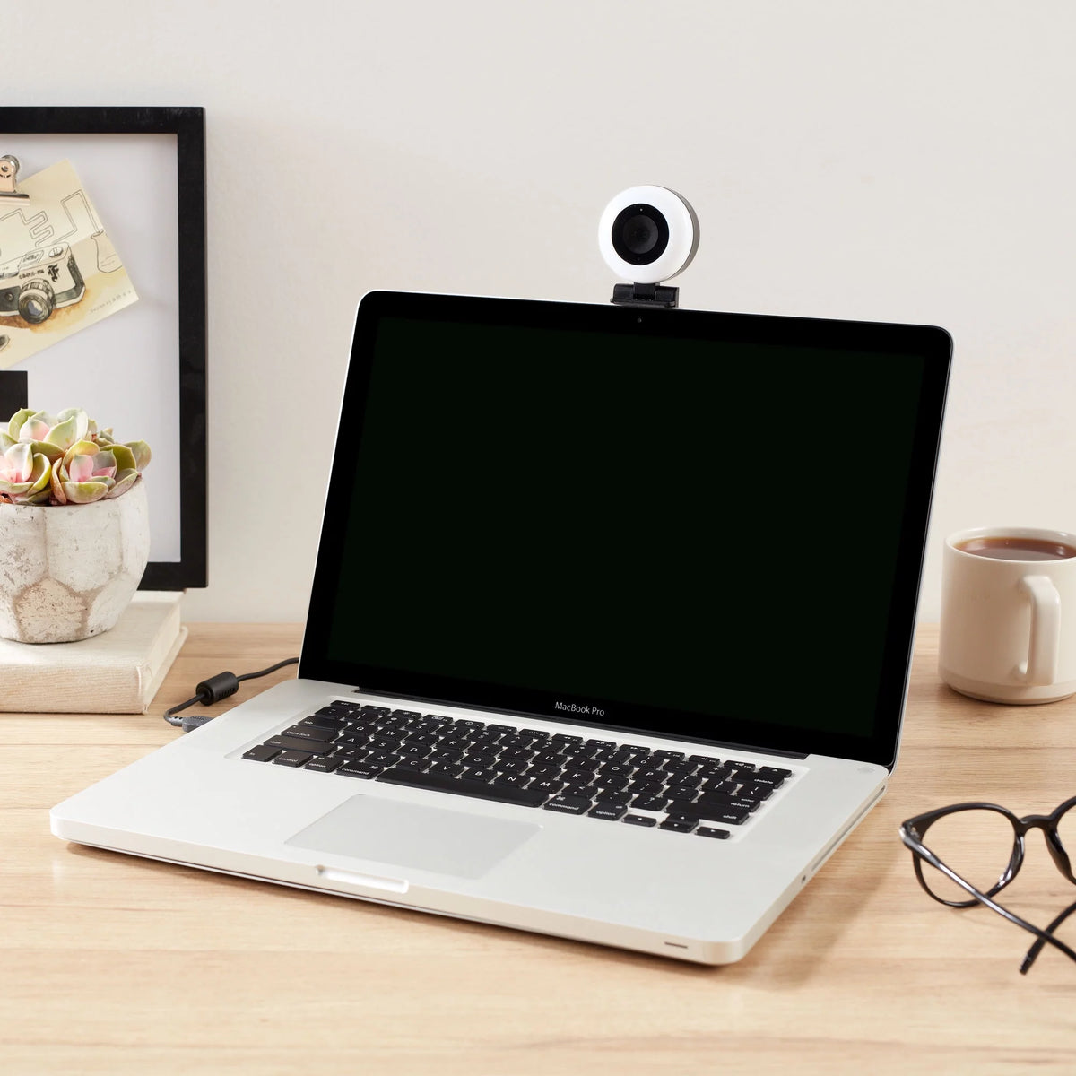 Webcam with Ring Light, Autofocus, Built-in Microphone, White & Black O476