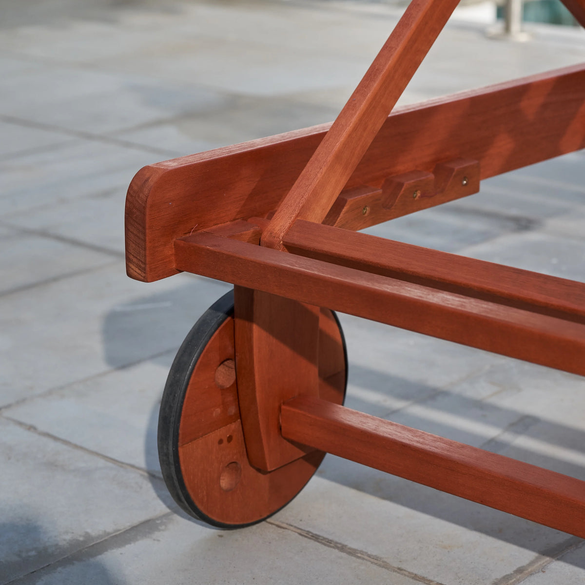 Folding Chaise Lounge O238761