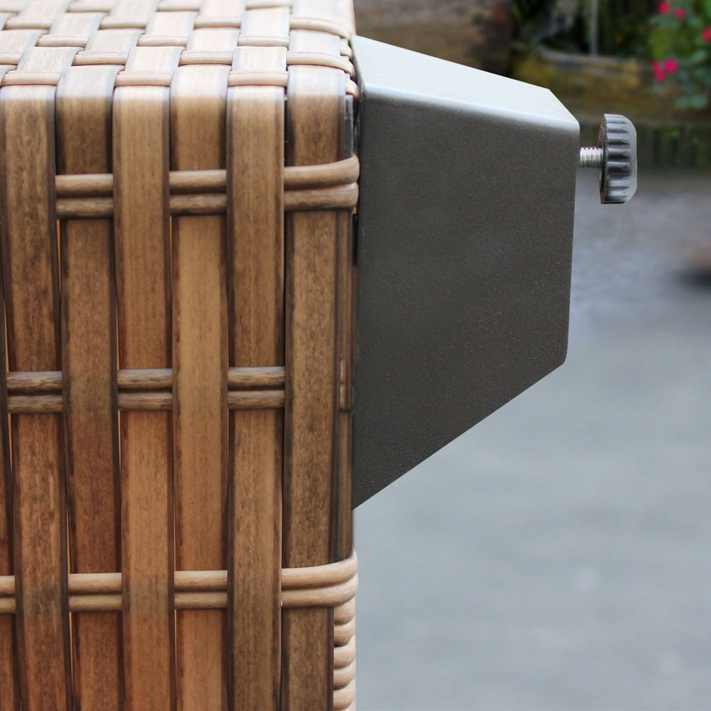 Outdoor Wicker Chaise with Side Table X749323