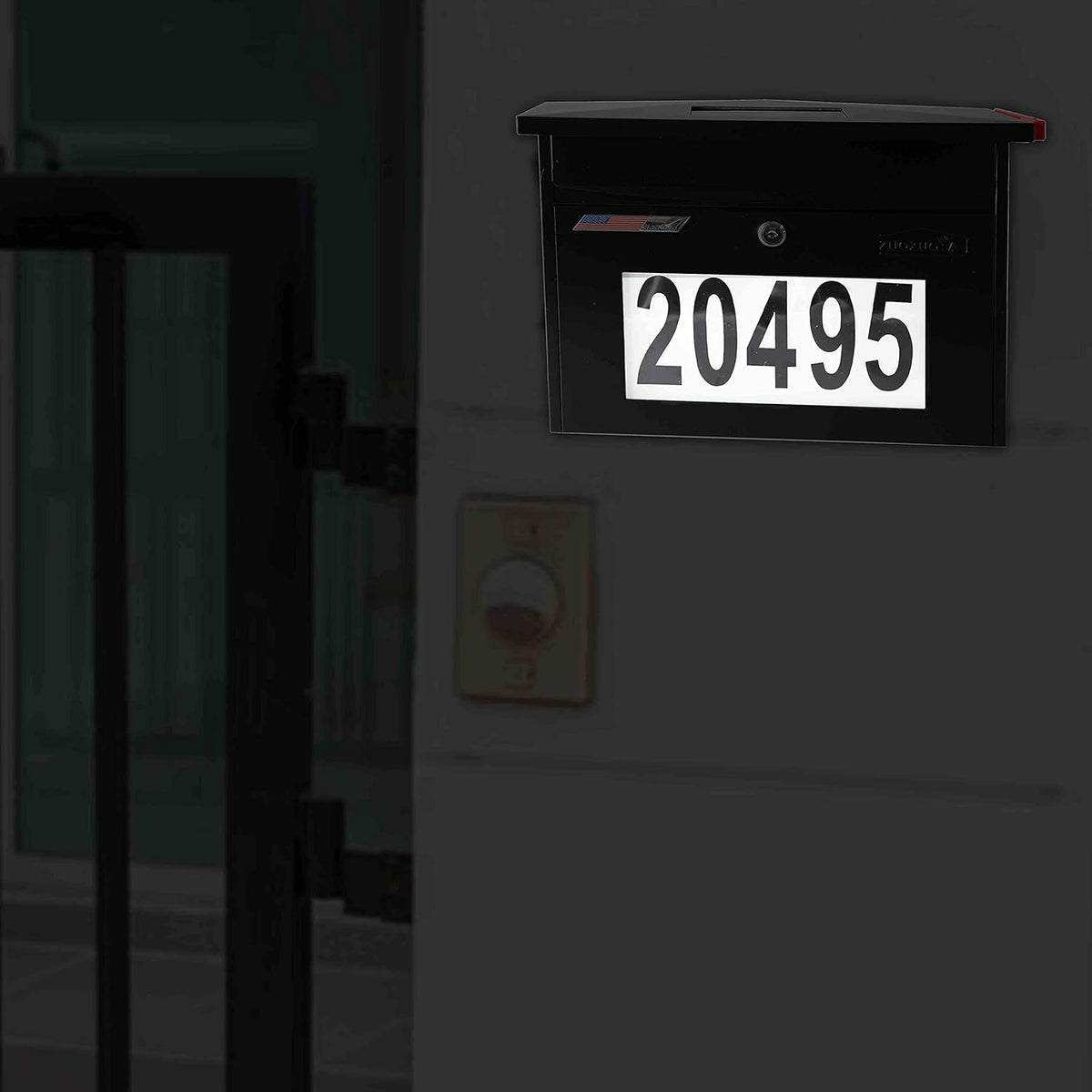 Black Wall Mount Locking Mailbox Z799