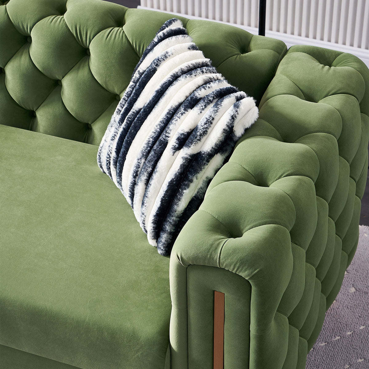 Green Tufted Velvet Sofa with 2 Pillows, 84 inches R27794