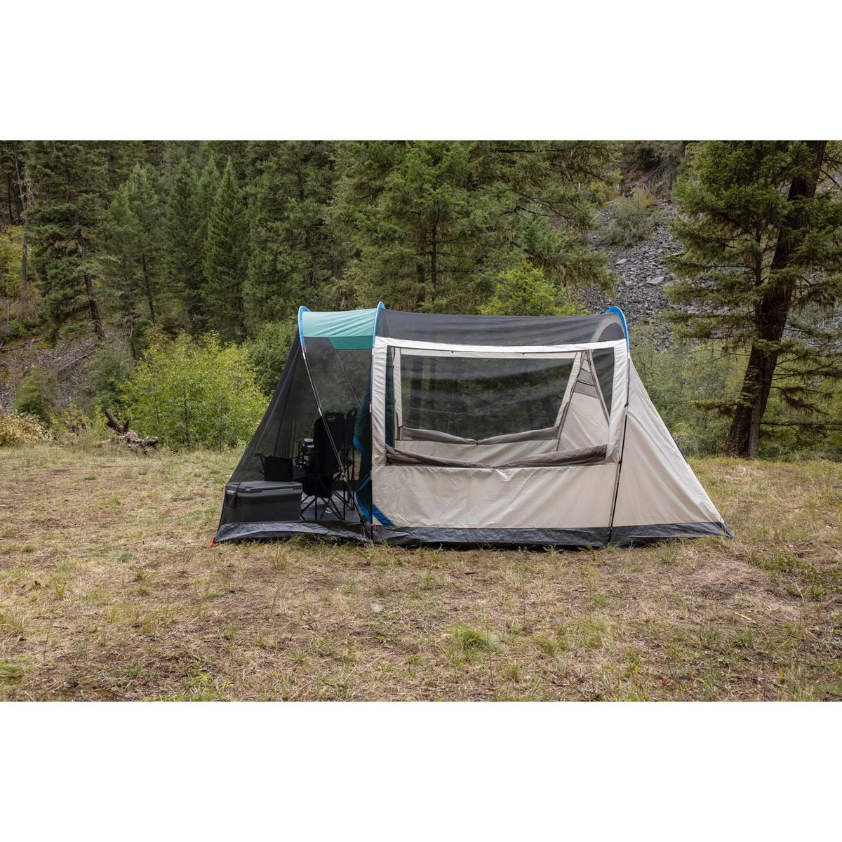 4 Person 2 Room Green Cabin Tent J35228