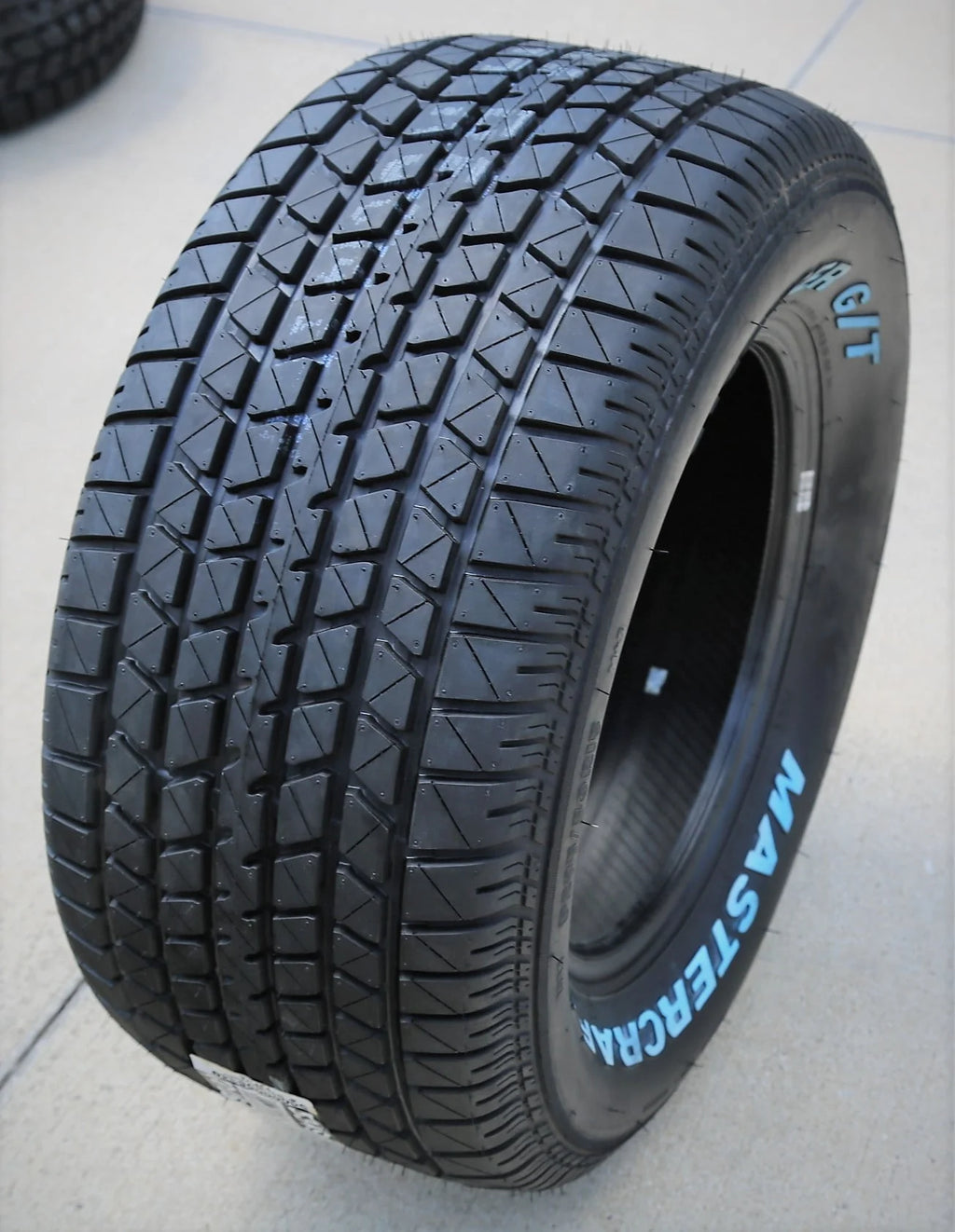 All Season P245/60R15 100T Passenger Tire B6503