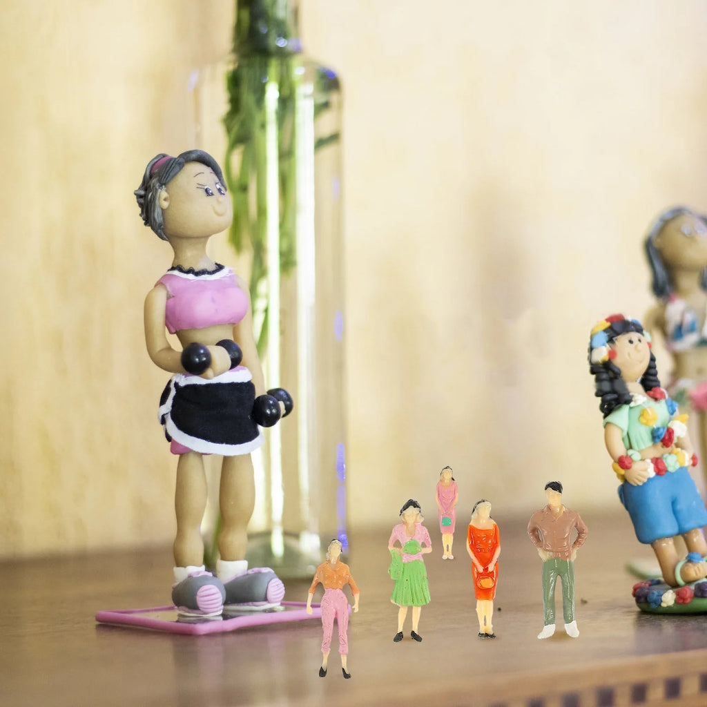 30 Pcs Dollhouse People Accessories O1309