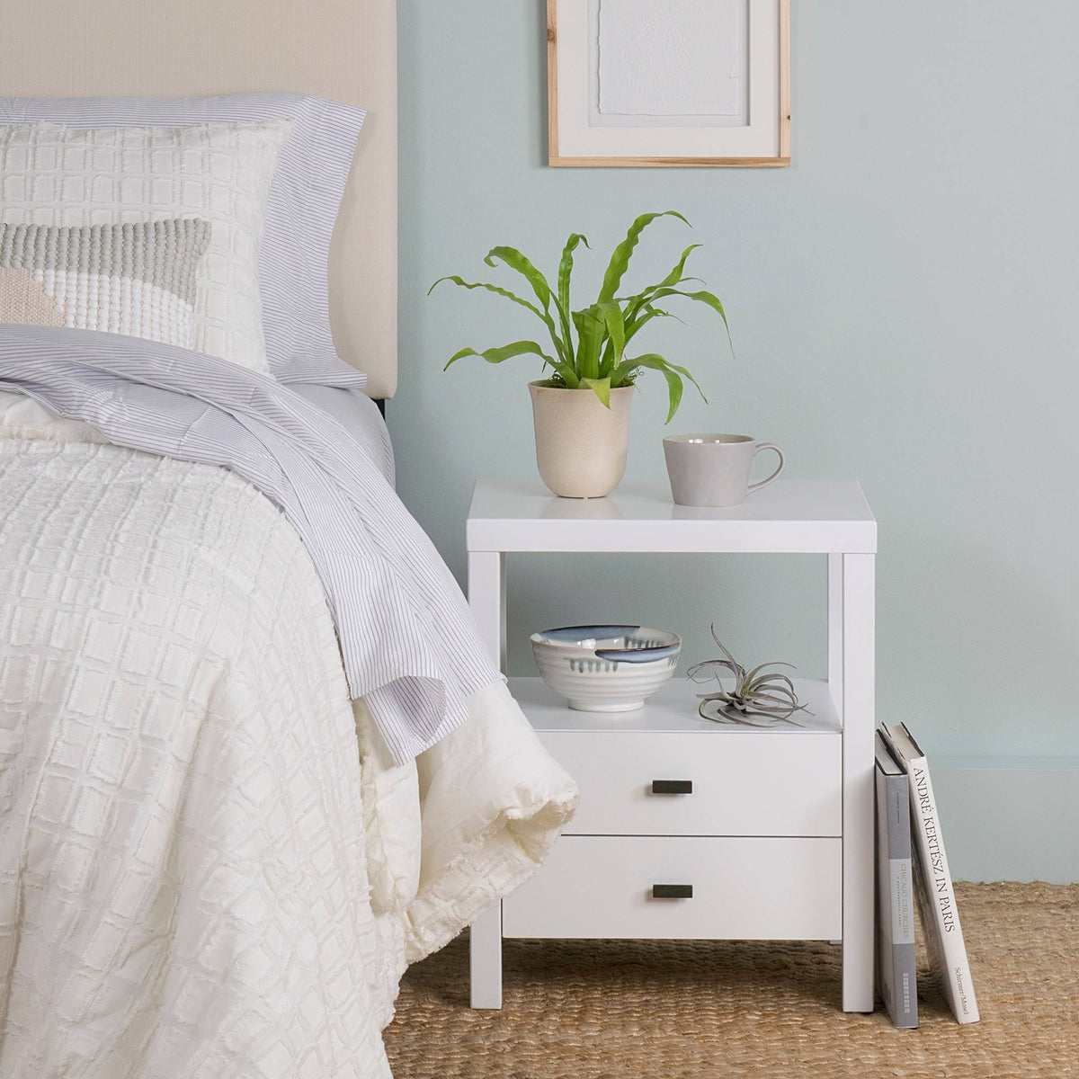 White Square Accent Table O812749