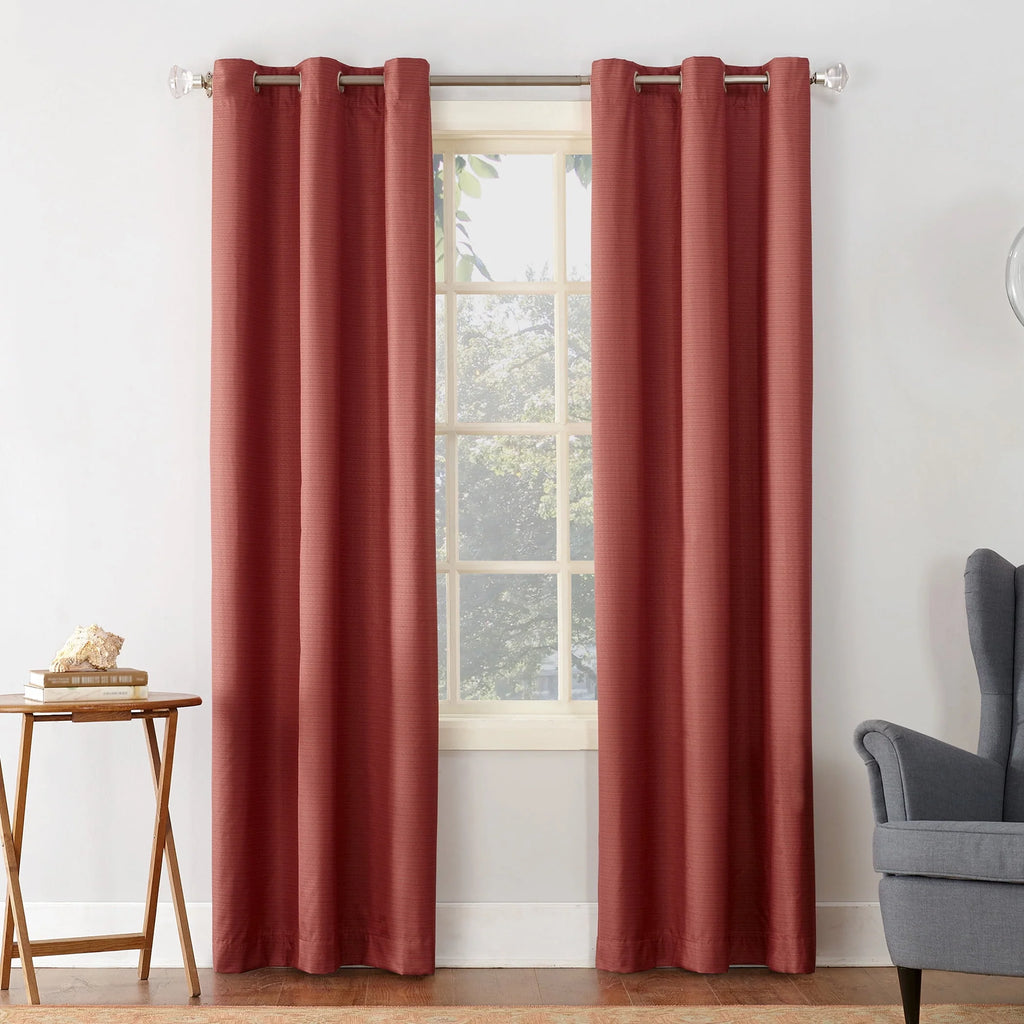 White 40x84 Thermal-Lined Blackout Grommet Curtain Panel Y535