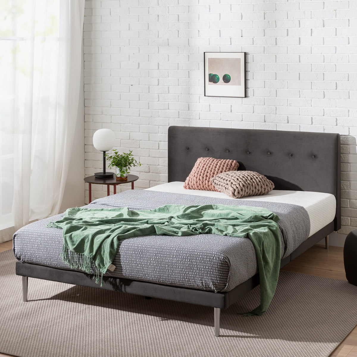 Charcoal Velvet Upholstered Queen Platform Bed Frame G523534