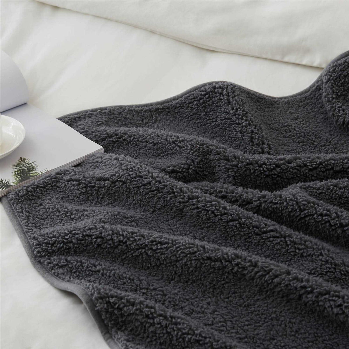 Grey Sherpa Waterproof Leakproof Dog Blanket P925